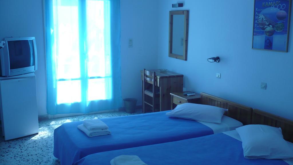Hotel Dilino Kamári Camera foto