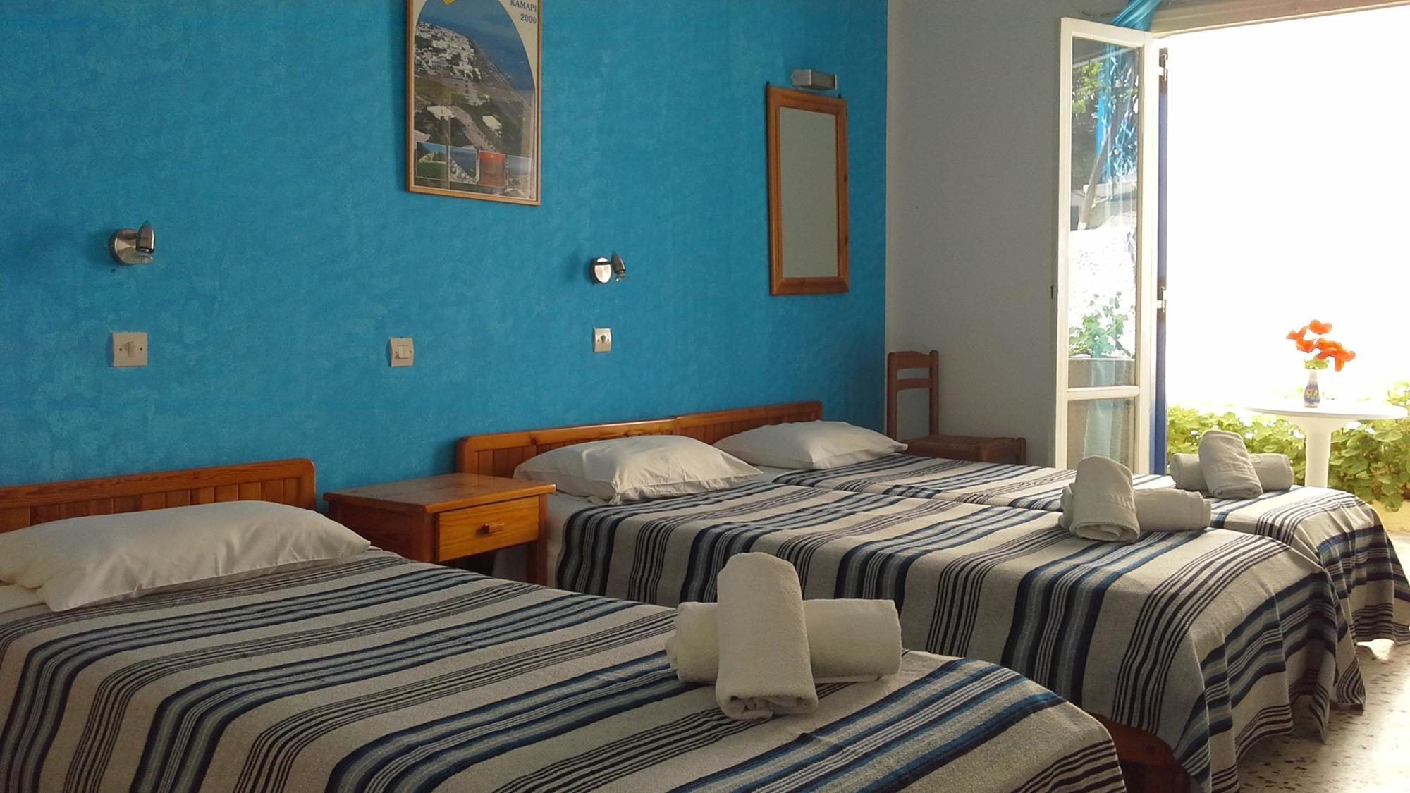 Hotel Dilino Kamári Esterno foto