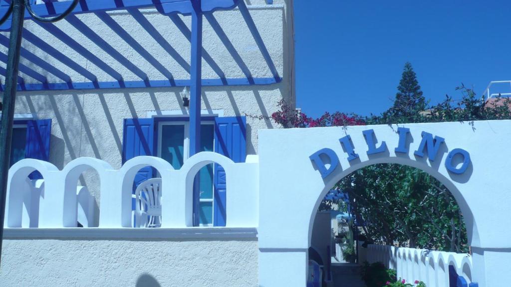 Hotel Dilino Kamári Esterno foto